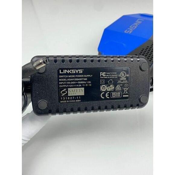 Linksys WRT1900AC 1300 Mbps 4 Port Dual-Band Wi-Fi Router AF1417 - Picture 4 of 8